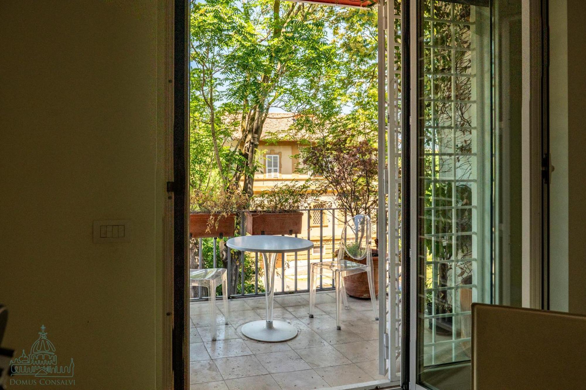 Domus Consalvi - Ponte Milvio Apartment *